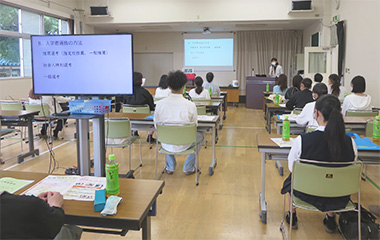 実習室の見学